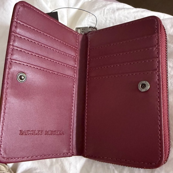 Badgley Mischka Croco Coin Purse Vegan Leather Wine NWT - Picture 4 of 4